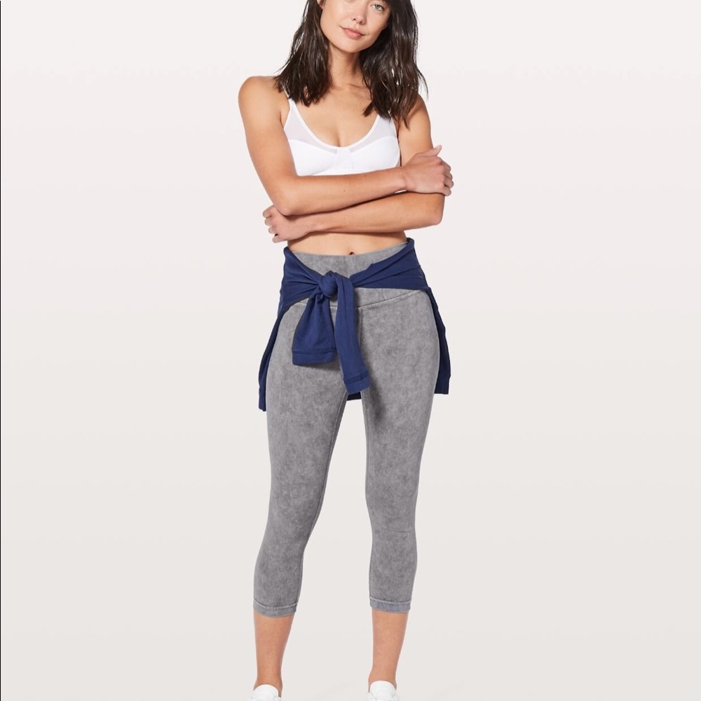 Lululemon Washed Luna crop